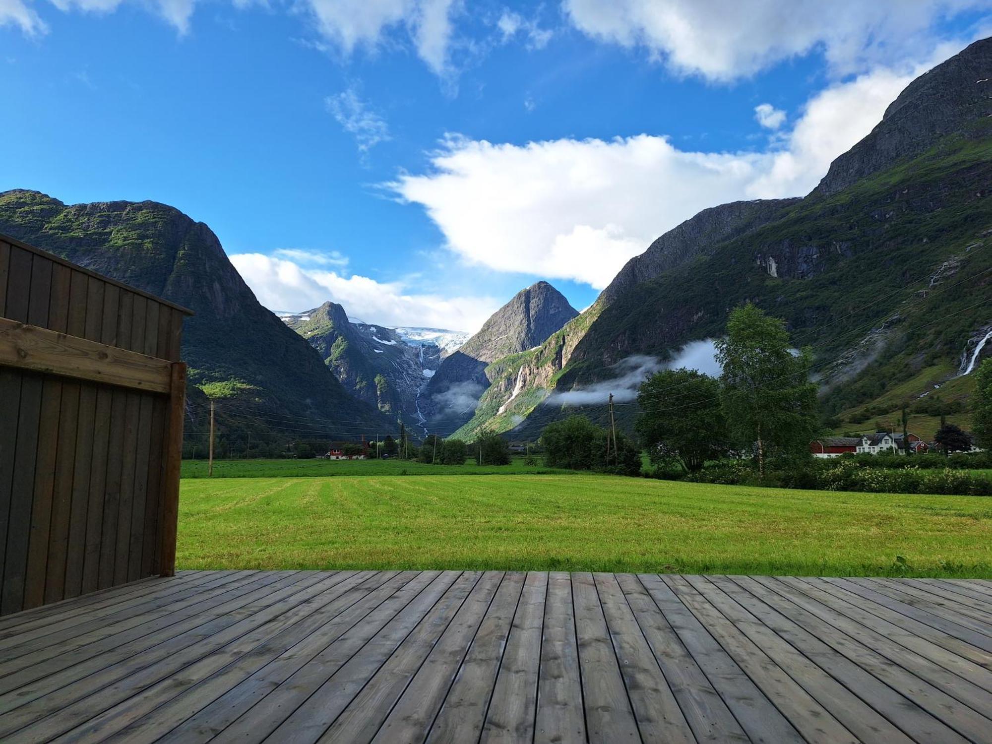 Villa Microen Stryn Exterior foto